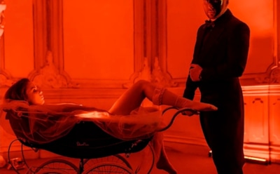 Билеты за 700 тысяч: в питерском «Дворце Трезини» накрыли секс-оргию для элиты