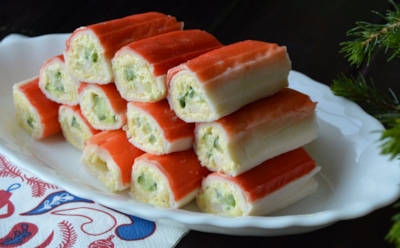 Крабовые палочки с сюрпризом: новые идеи сервировки — легко и вкусно