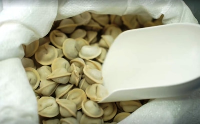 Роскачество нашло опасные бактерии в магазинных пельменях: что нужно знать покупателям