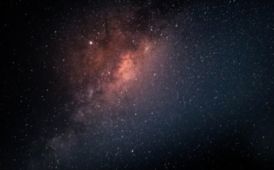 Тайны Вселенной: ученые ищут монополи в мощнейших магнитных полях — новая надежда для астрофизики