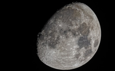 Внутренние тайны Луны: новые исследования мантии — влияние на гравитацию и возможное строение