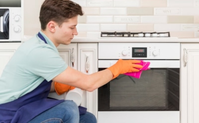 Как вернуть ручкам плиты чистоту: простой способ — эффективное удаление жира с помощью домашних средств