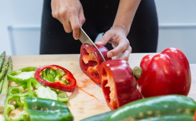 Термообработка овощей не всегда нужна: как сохранить питательность при готовке — советы диетолога