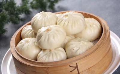 Сочный вкус Поднебесной: баоцзы со свининой — классический рецепт китайских паровых булочек