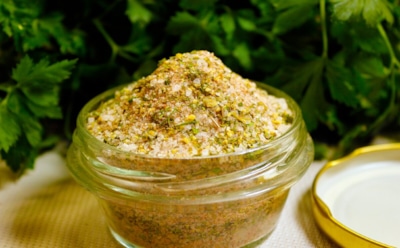 Адыгейская соль своими руками: ароматная приправа для всех блюд — рецепт с кавказским колоритом