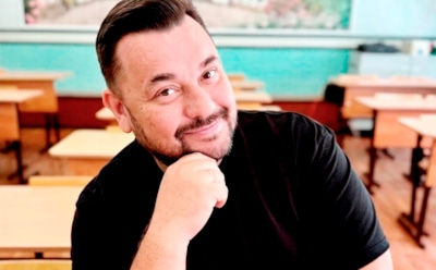 «Теперь у меня нет пупка»: Сергей Жуков чуть не умер от некроза и вылечился экспериментально