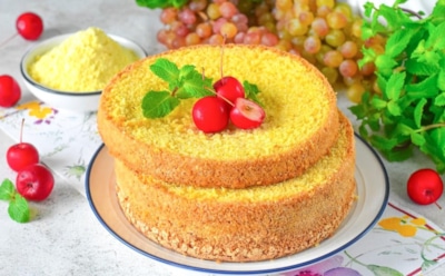 Хоть в торт, хоть в рот: легкий и нежный бисквит — пышный, вкусный, кукурузный