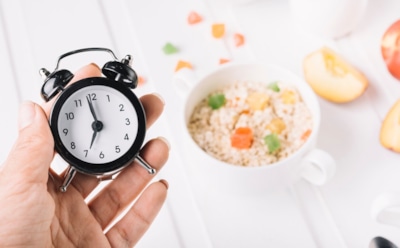 Интервальное голодание — палка о двух концах: кому не подходит популярная практика — важные предостережения от нутрициолога