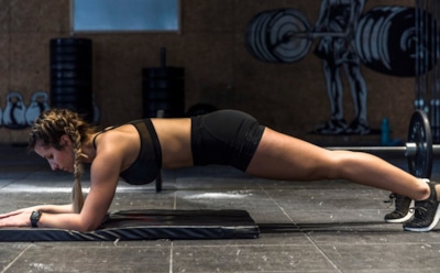 Доступный путь к здоровью: безопасно укрепить мышцы при сердечных проблемах можно — статические упражнения