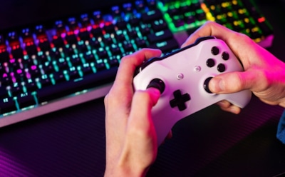 Видеоигры и здоровье: как гейминг помогает сохранить молодость мозга — исследования австралийских ученых