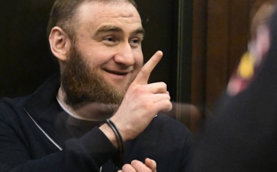 Осужденный пожизненно экс-сенатор Рауф Арашуков пытался подкупить сотрудников колонии: новое дело о взятке в 3 млн рублей