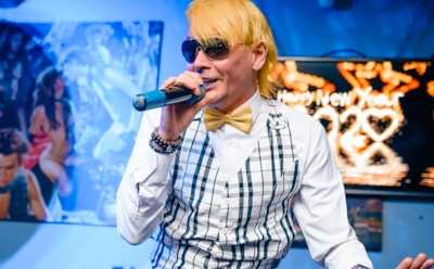 Нельзя даже рядом стоять: солисту группы «Отпетые мошенники» Игорю Богомазову поставили диагноз после госпитализации