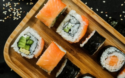 Суши, роллы и беременность: что нужно знать о рисках употребления сырой рыбы и безопасных альтернативах — советы врача