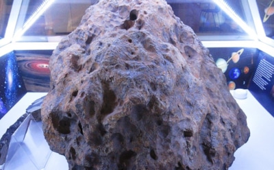 Загадка метеоритов: почему падающие на Землю объекты прилетают из одних и тех же источников