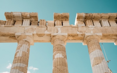 Загадка гробницы в Вергине: туника Александра Македонского — символ власти и наследия