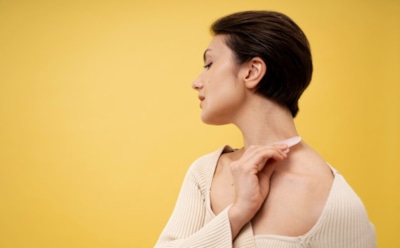 Секрет молодости шеи: привычки, которые старят кожу — советы по уходу и здоровью