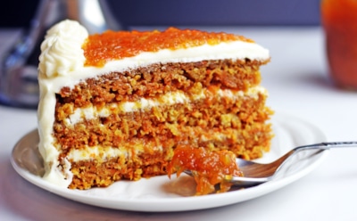 Восхитительный морковный торт: осенний десерт с нежным кремом — простой рецепт для уютного чаепития