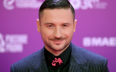 Эмоциональный срыв Лазарева на шоу «Ну-ка, все вместе!»: психологи раскрыли истинные причины поведения певца