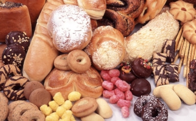 Опасность рафинированных продуктов: почему сладости и белый хлеб вредят организму — мнение диетолога