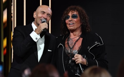 «Какой шикарный Валерочка!»: Валерий Леонтьев довел зрителей до слез на концерте Игоря Крутого