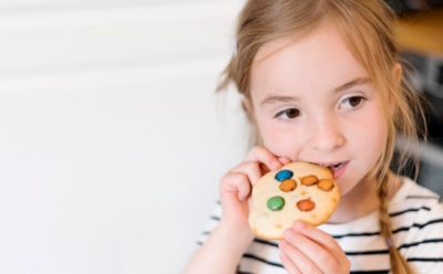 Как правильно ввести сладкое в рацион ребенка: советы педиатра — здоровый подход без лишних ограничений