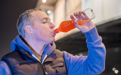 Опасности сладкой газировки: вред для здоровья и советы по замене — рекомендации гастроэнтеролога