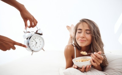 Как справиться со стрессом: важность сна и питания для душевного равновесия — советы невролога