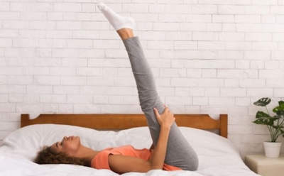 Утренняя гимнастика в постели: легкая растяжка для бодрости — советы для здоровья и энергии