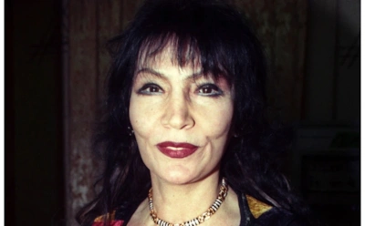 Брак на 24 часа и слухи о романе с Робертом Де Ниро: о личной жизни Джуны