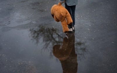 Мокрые ноги и осень: почему это опасно для здоровья — советы врача по защите от холода
