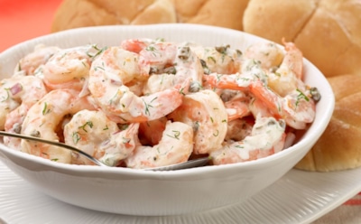 Креветки в сливочно-чесночном соусе: нежное блюдо с пармезаном и зеленью — простой рецепт для гурманов