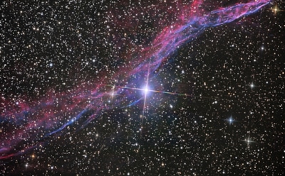 Новая гигантская радиогалактика: чудовищная мощность и редчайшие характеристики — открытие астрономов