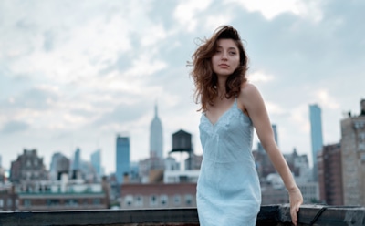 Неловкое знакомство: Лепс представил 18-летнюю невесту своей 39-летней дочери