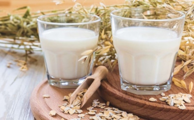 Старинный напиток для полезного рациона: попробуйте овсяный кисель — хлопья и хлеб