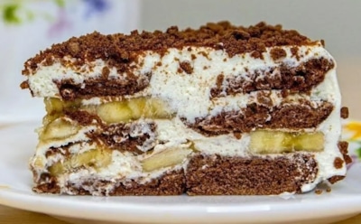Приготовьте вкусный десерт без выпечки: пряничный торт с бананами — просто, быстро, аппетитно