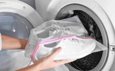 Как постирать кроссовки в машинке: форму и материал защитить несложно — легкие правила для лучшего результата