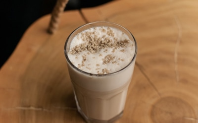 Латте с халвой: рецепт согревающего зимнего напитка — восточное тепло в вашей кружке