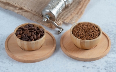 Растворимый и молотый кофе: содержание кофеина и влияние на здоровье — мнение гастроэнтеролога