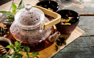 Гималайский пряный чай: рецепт согревающего напитка — специи, молоко и польза для иммунитета