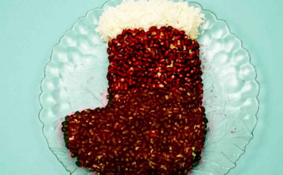 В Новый год на стол наступит необычный сапожок: яркий и вкусный акцент застолья — эффектный салат для праздника