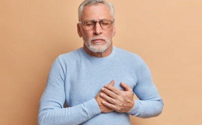 Боль в груди не только из-за сердца: как отличить одну проблему от других состояний — причины и симптомы
