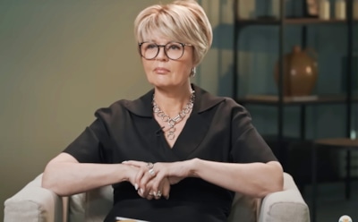 Юлия Меньшова ответила на слух о причастности к открытию «школы мата»