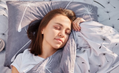 Ритуалы для крепкого сна: травяные чаи, звуки природы и дыхательные практики — секреты спокойной ночи