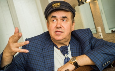 «Примитивная клоунада»: Садальский жестко осудил Лазарева за хамство на шоу «Ну-ка, все вместе!»