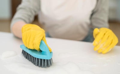 Как убрать царапины с пластика: полироли, воск и другие простые способы — советы для дома