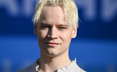 Жизнь на чемоданах: SHAMAN остался без дома и ютится в отеле после развода