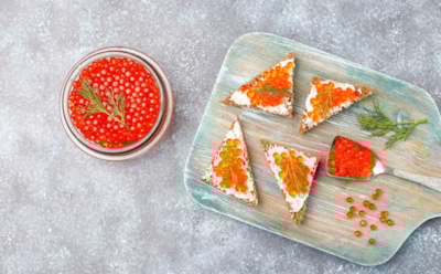 Как подать красную икру: идеи для блюд и сервировки к новогодним праздникам — яркий акцент на вашем столе