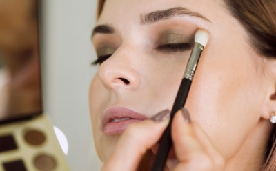 Ошибки в нанесении теней: как подчеркнуть красоту глаз — секреты идеального макияжа