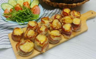 Хрустящая закуска за полчаса: грибы в беконе с сыром — быстрый рецепт для Нового года