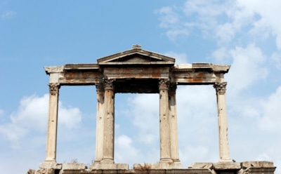 Древний Рипас раскрыл секреты: здание с коринфскими колоннами и золотые реликвии — уникальная находка